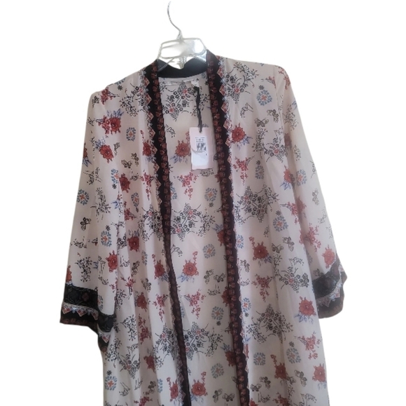 Chelsea and Violet Tan Black Multicolor Floral Long Kimono Size Small - Picture 5 of 9